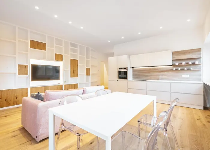 Nima Boutique House *