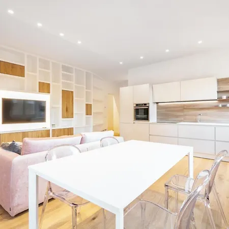 Nima Boutique House *