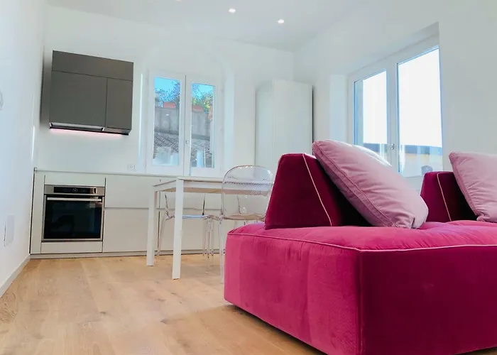 Nima Boutique House * بيرودجا